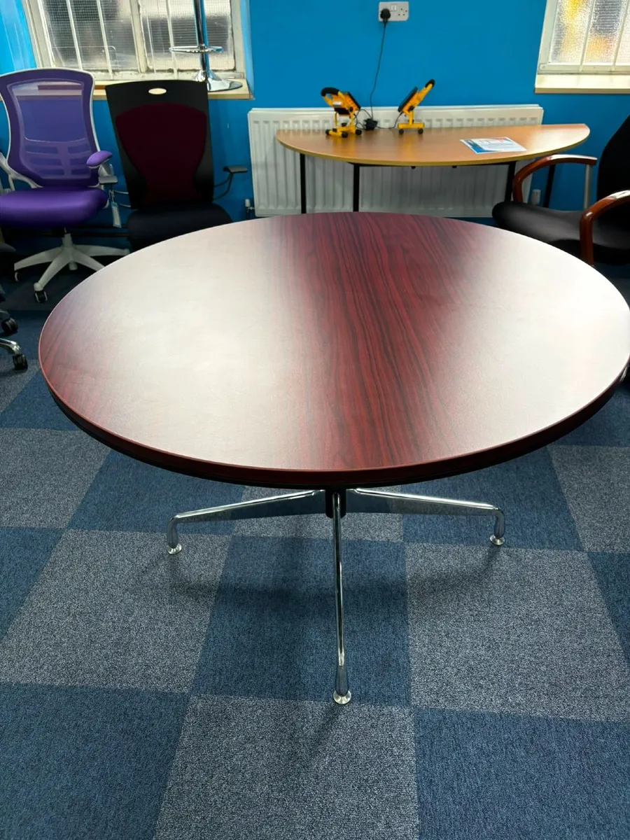1200mm Walnut Circular Conference Table - £145+VAT - Image 3