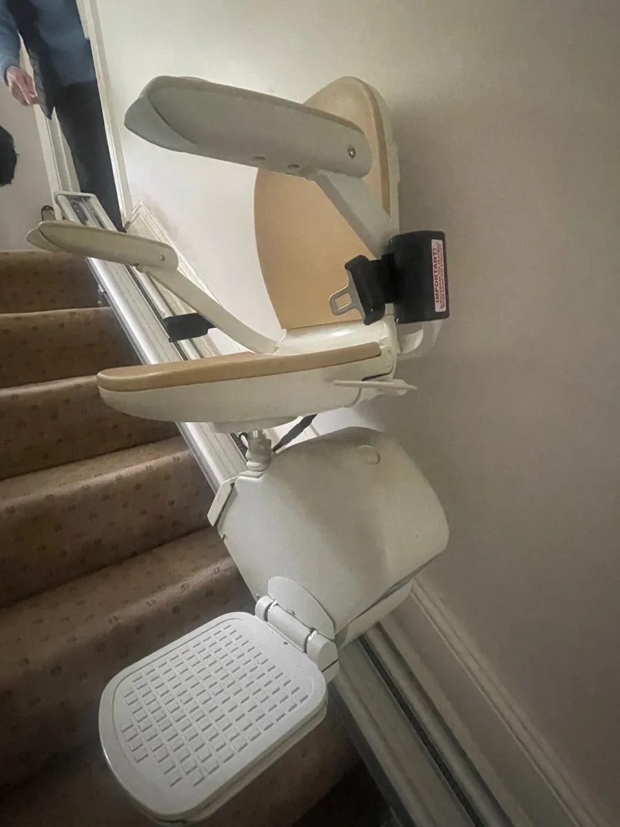 Stair lift - Image 2