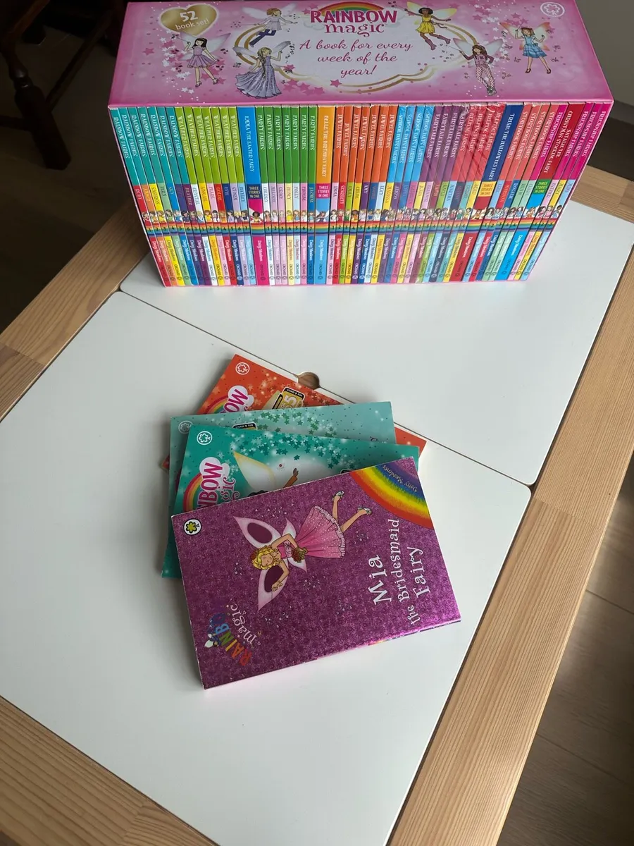 Rainbow magic book set - Image 1