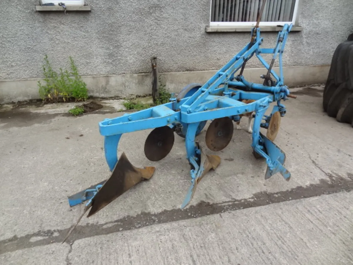 Ransomes 3 Furrow Conventional Plough - Image 4