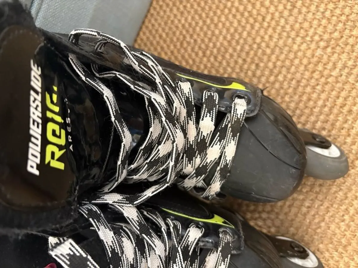 Inline Hockey Skates - Image 2
