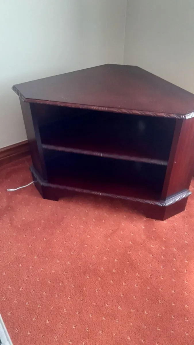 TV Corner Unit - Image 1