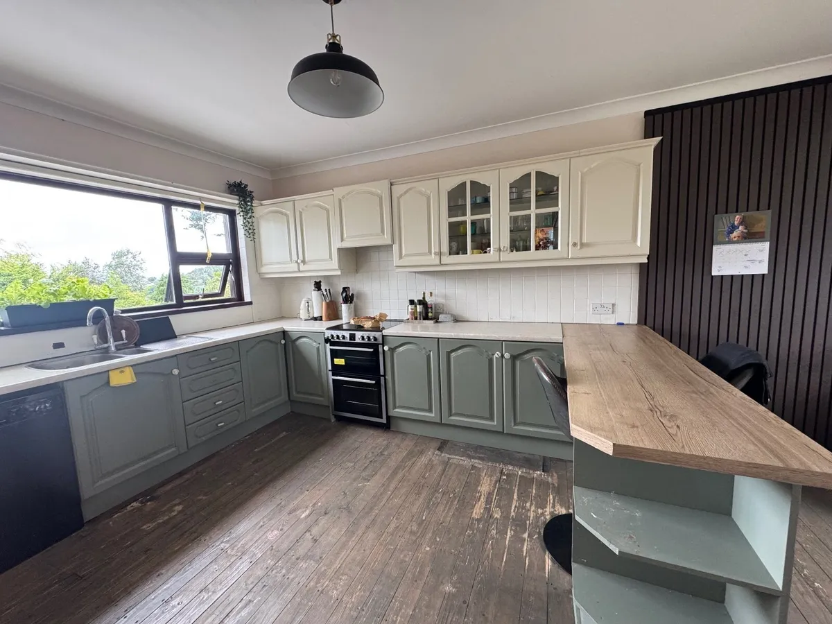 Kitchen - Image 2