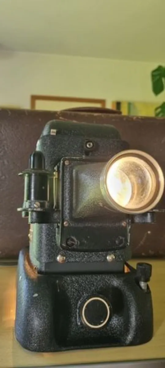 Vintage Neo-Diafant projector - Image 4