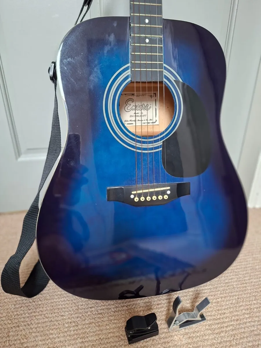 Guitar Acoustic - Image 2