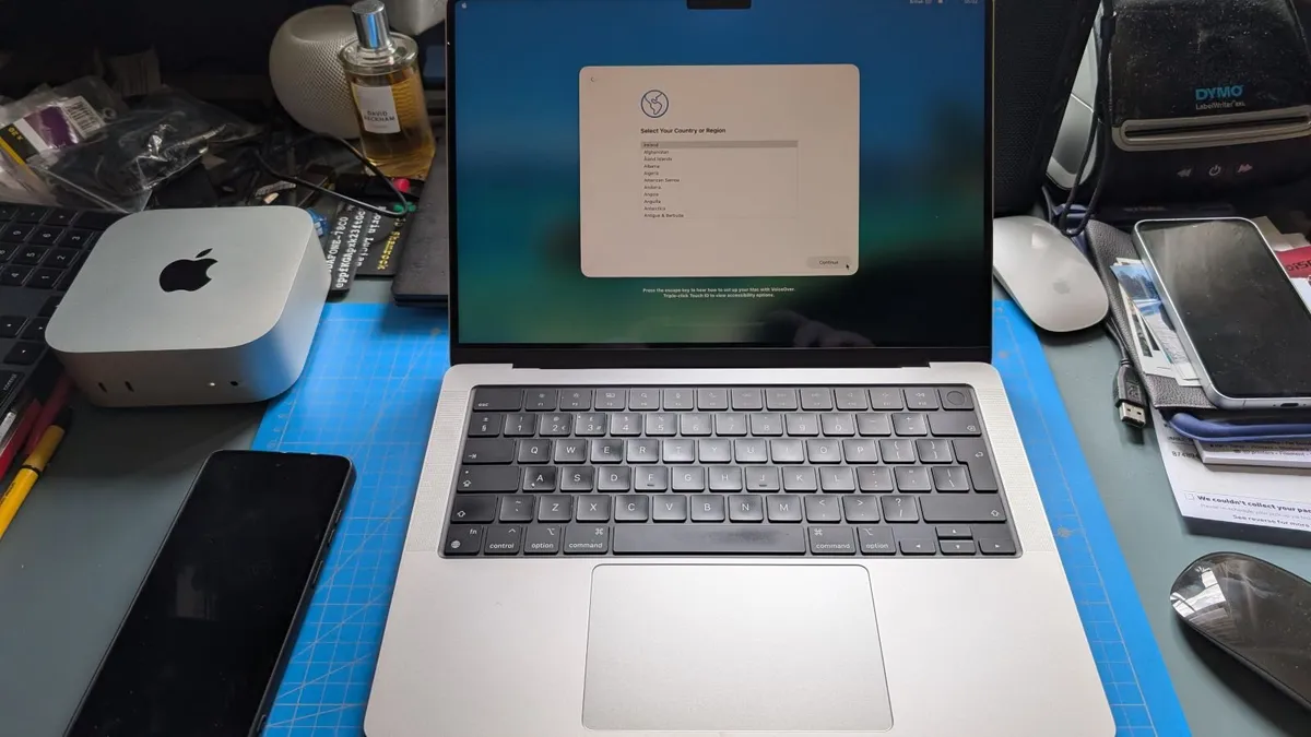 MacBook Pro 14" 2021,  M1 Pro, 16 GB, 512 GB SSD - Image 1