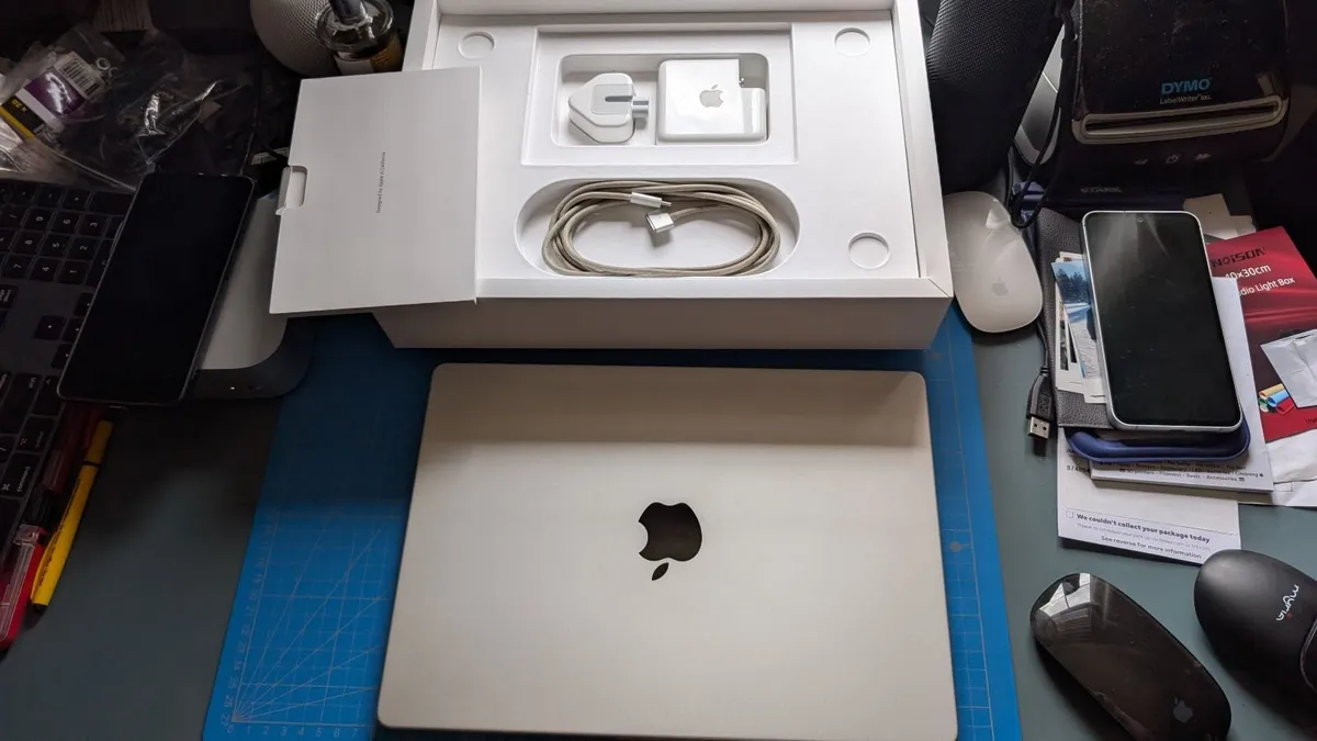 MacBook Pro 14" 2021,  M1 Pro, 16 GB, 512 GB SSD - Image 3
