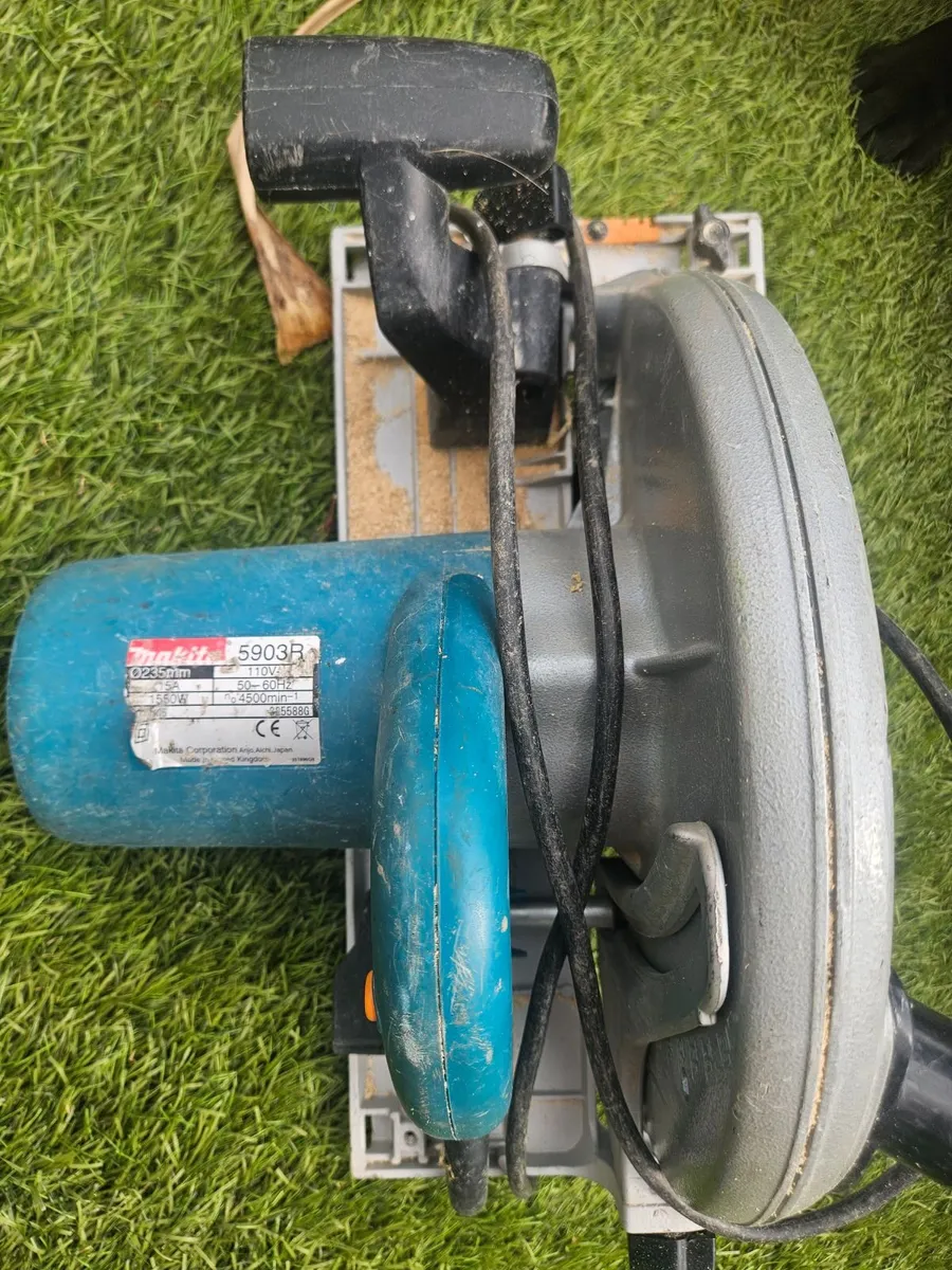 9inch 110v  Skill Makita Saw - Image 1