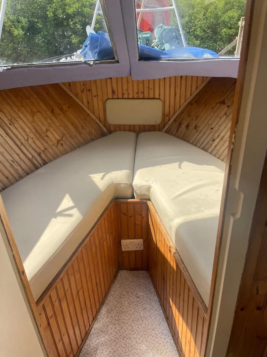 Seamaster 813 Rivercruiser - Image 4