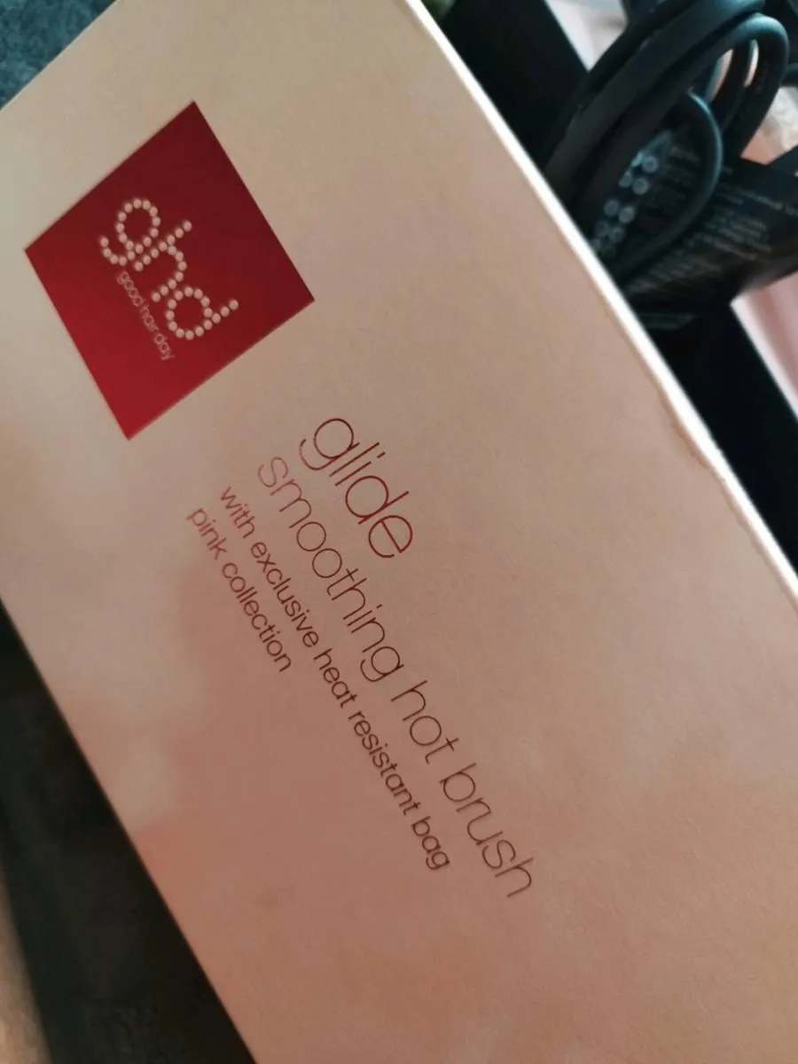 GHD GLIDE SMOOTHING HOT BRUSH - Image 1