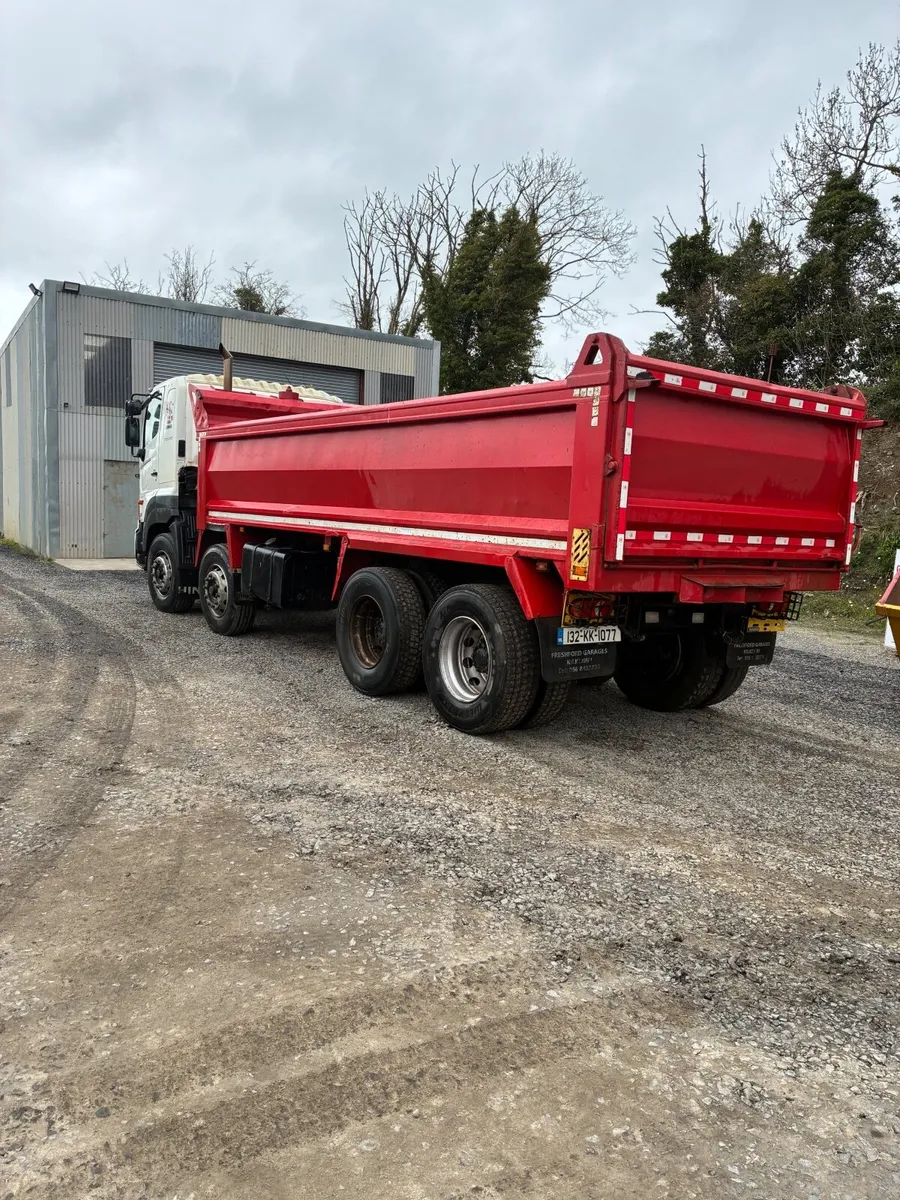 Hino  tipper 2013 - Image 3