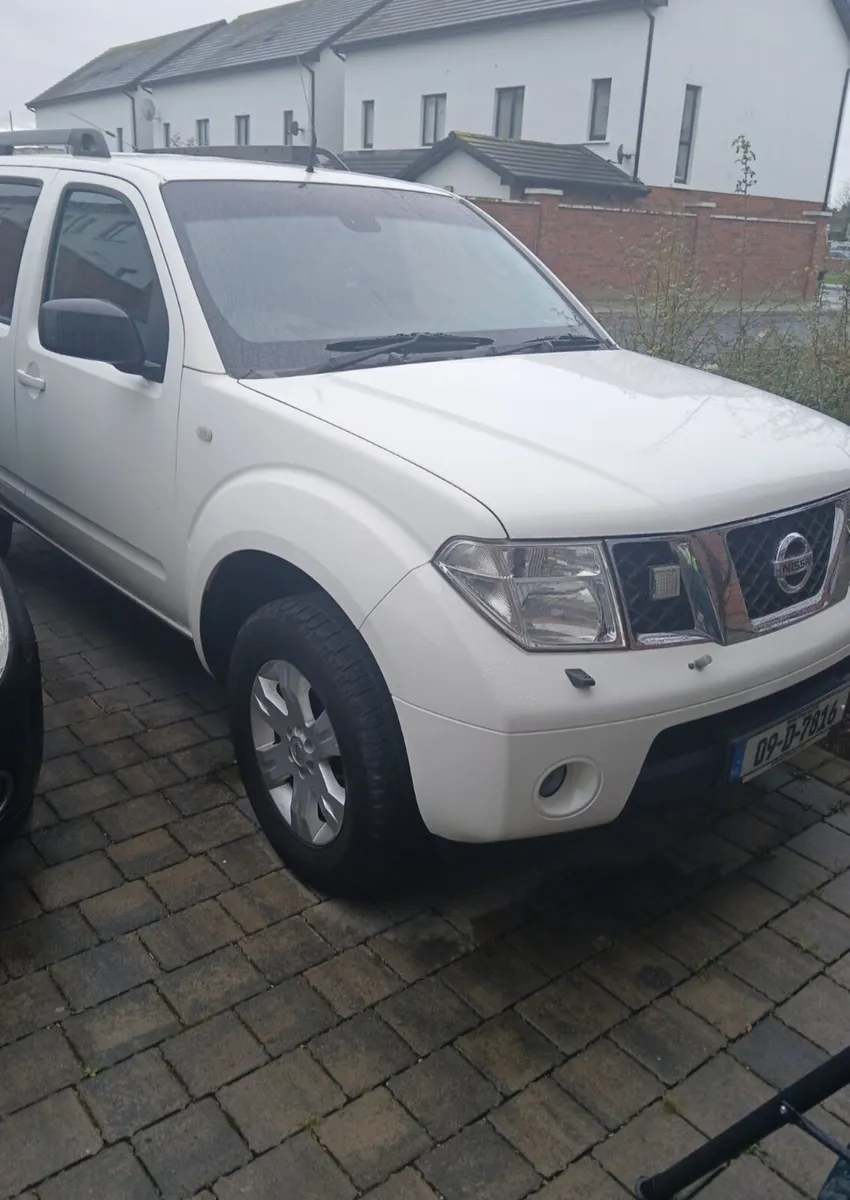 Nissan pathfinder - Image 2