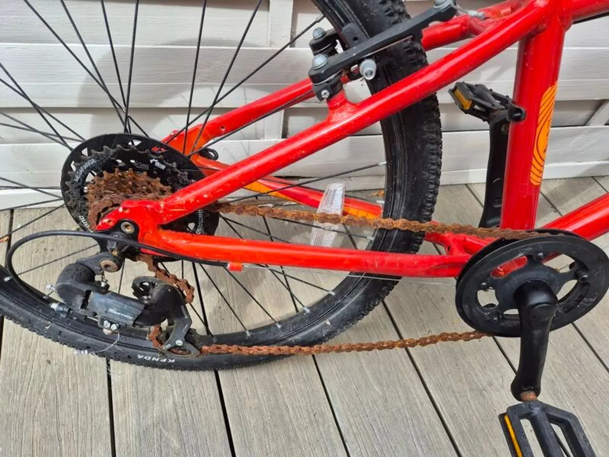Cuda Trace 24 inch kids bike (needs repairs) - Image 2