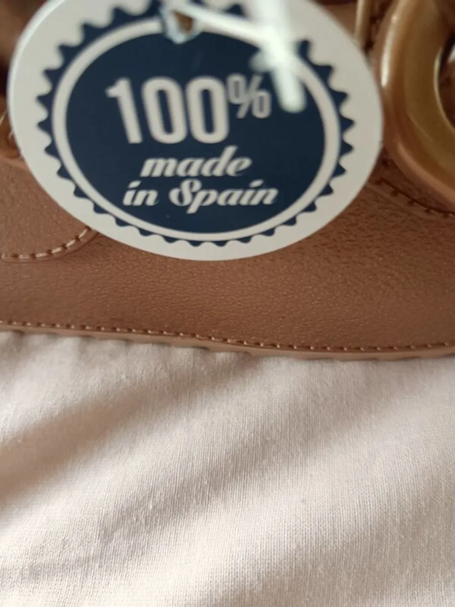 ladies sandals - Image 3
