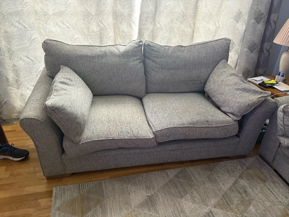 2 x 2 seater couches - Image 3