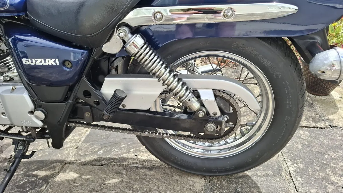 SUZUKI MARAUDER  250  2008 - Image 2