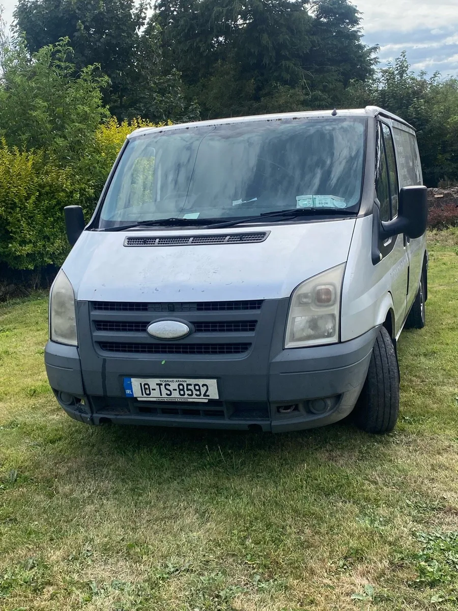 Transit van - Image 4