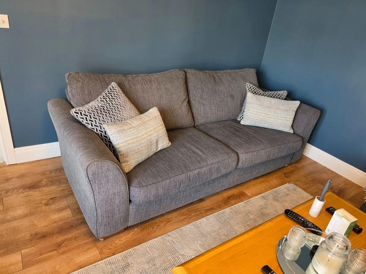 Couch - Image 1