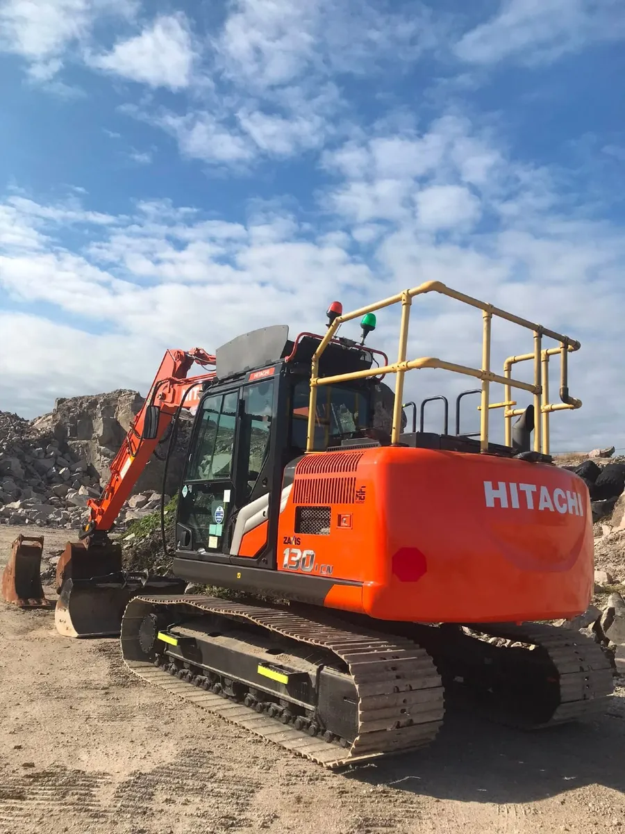 Hitachi 130/7NX  2021 - Image 2