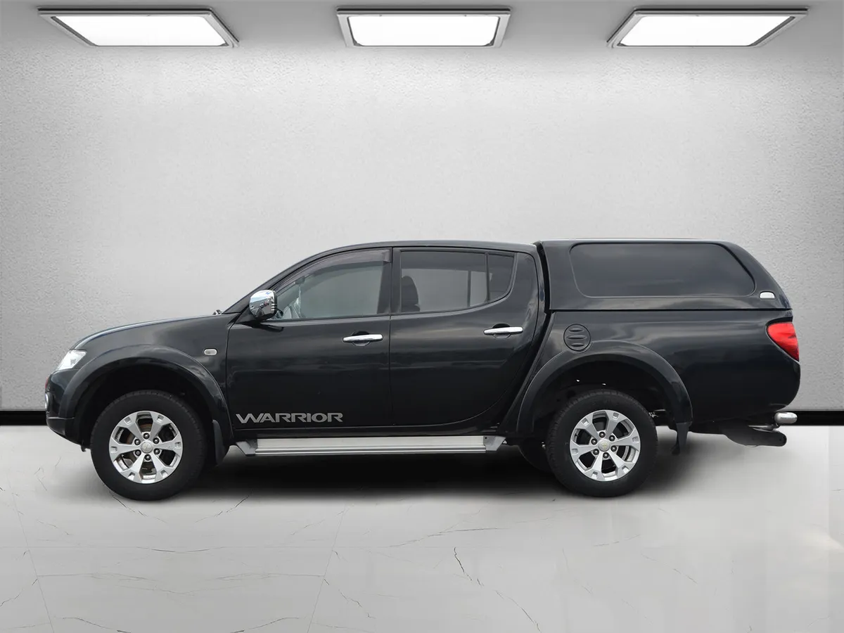 Mitsubishi L200 Warrior with canopy - Image 4