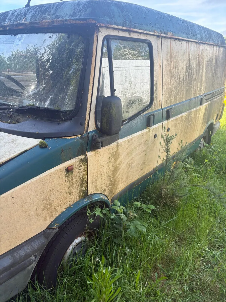 Leyland Vintage Van - Image 4