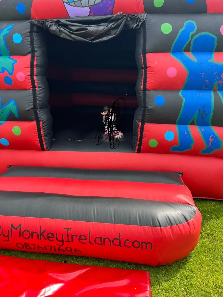 Bouncy Castle - Image 4