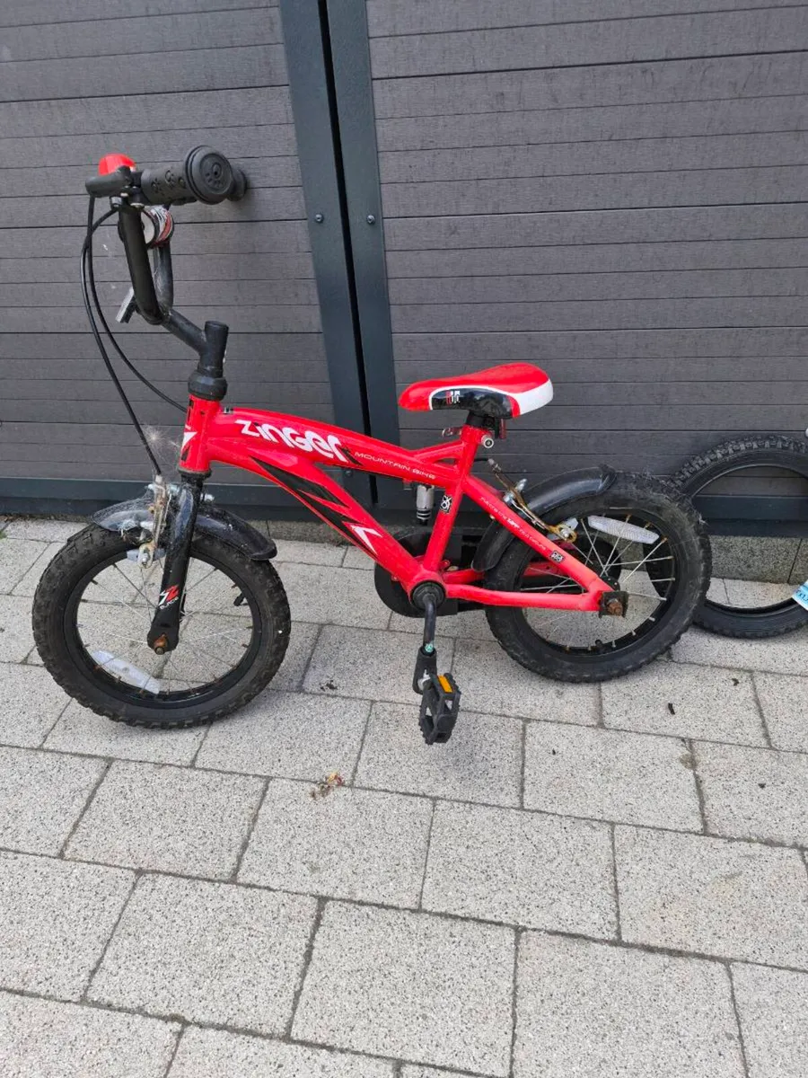 Childrens bikes and scooters to giveaway free - Image 3