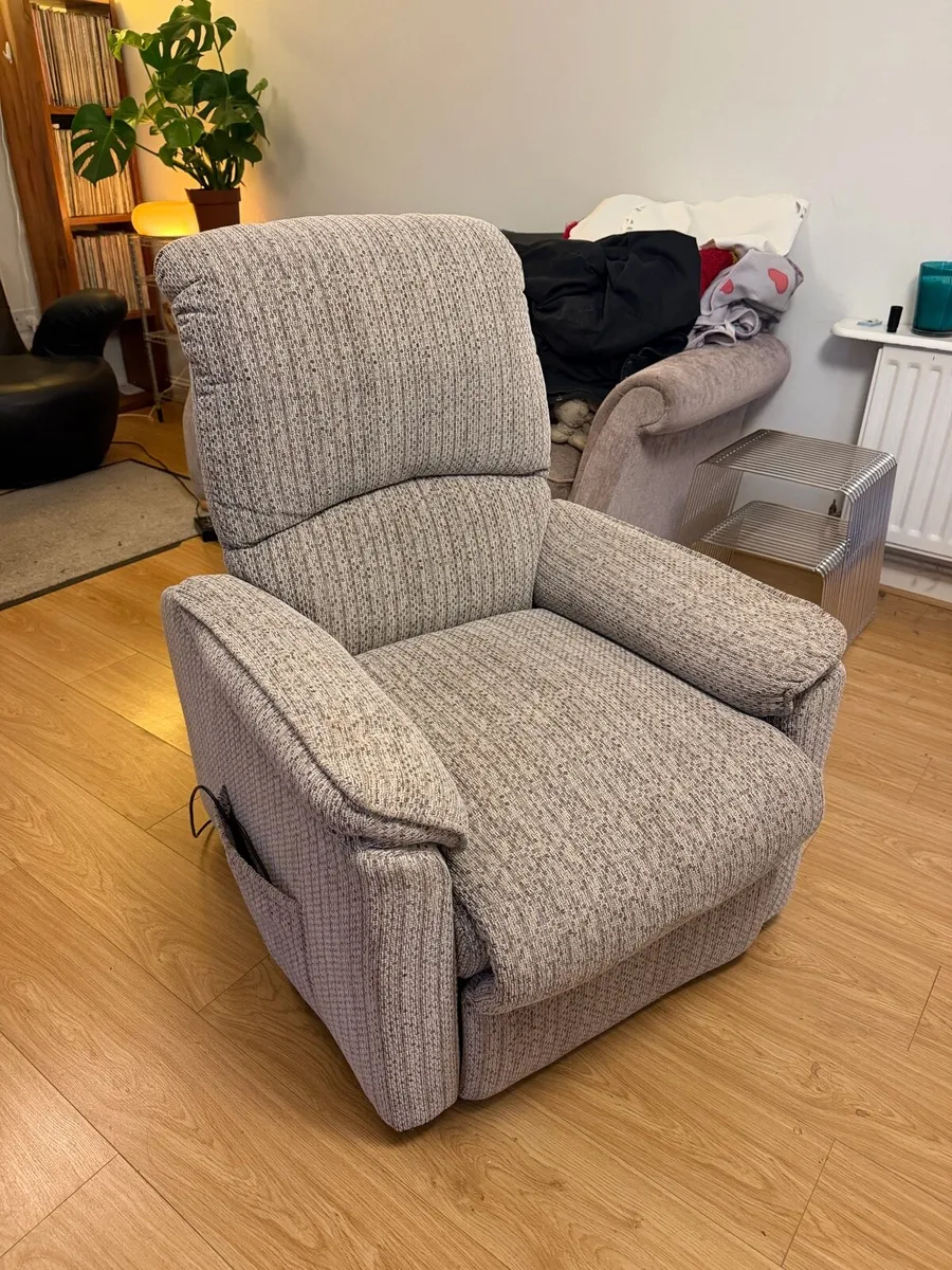 Electric Rise & Recliner Chair | Lift Assist - Image 1