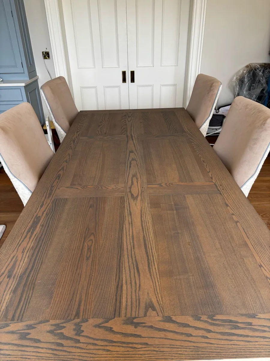 Dining table - Image 3