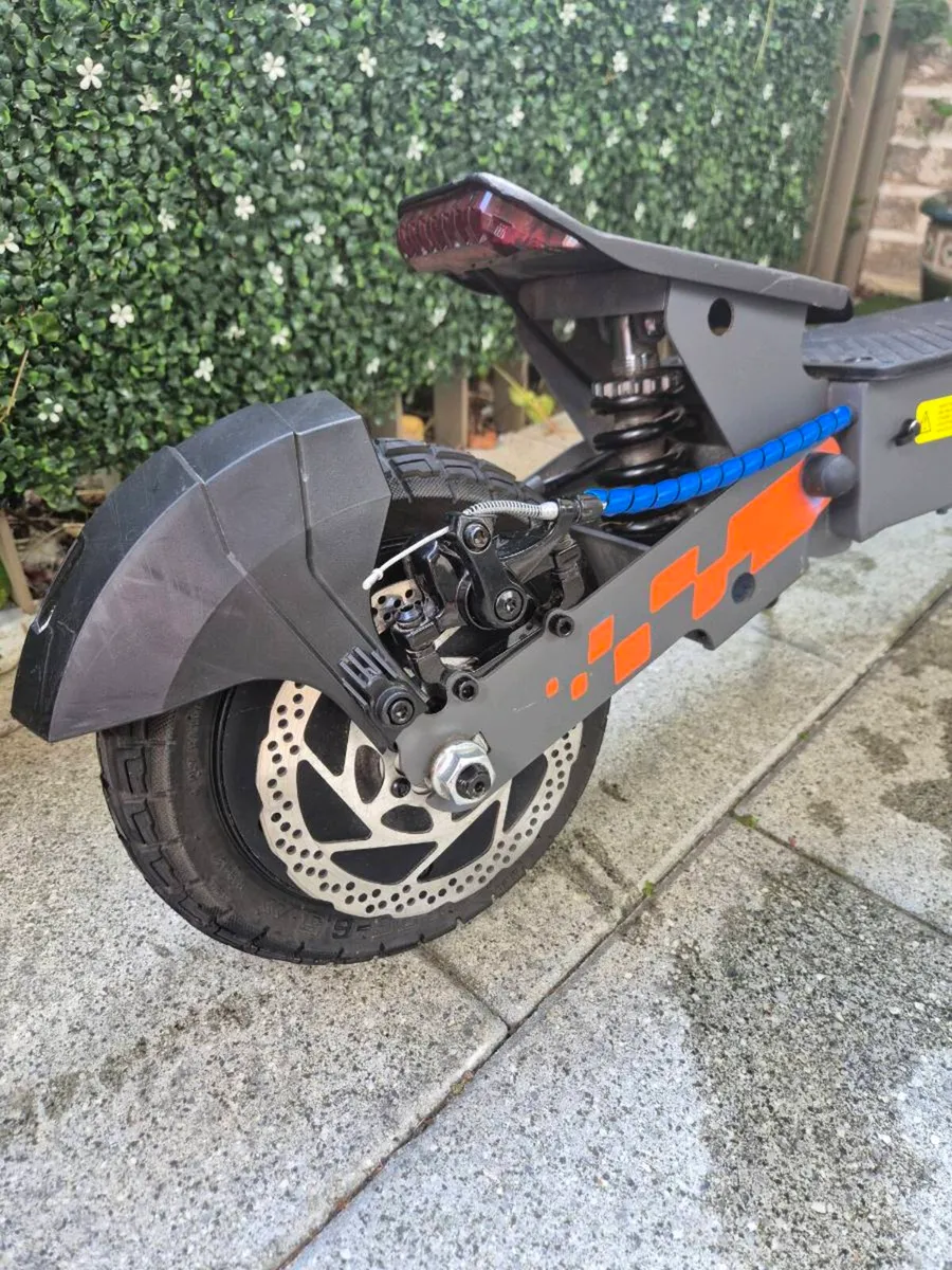 E scooter - Image 4