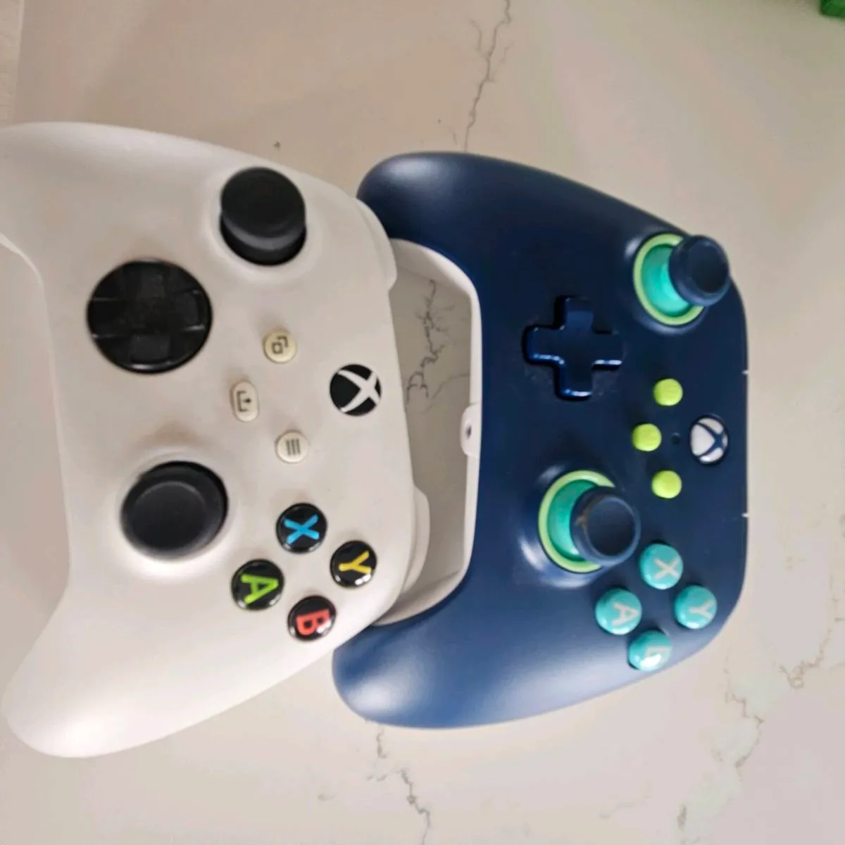 XBOX One Bundle - Image 4