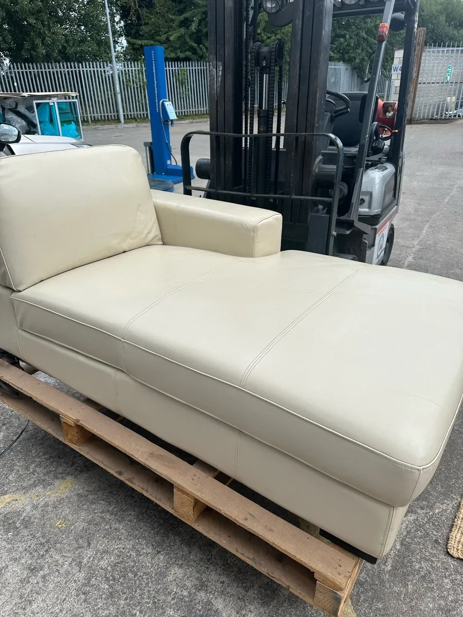Leather Suite 2 Piece Interior Designer Supplied - Image 2