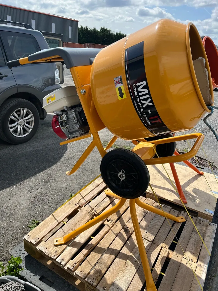 RANGE OF CONCRETE MIXERS - Image 4