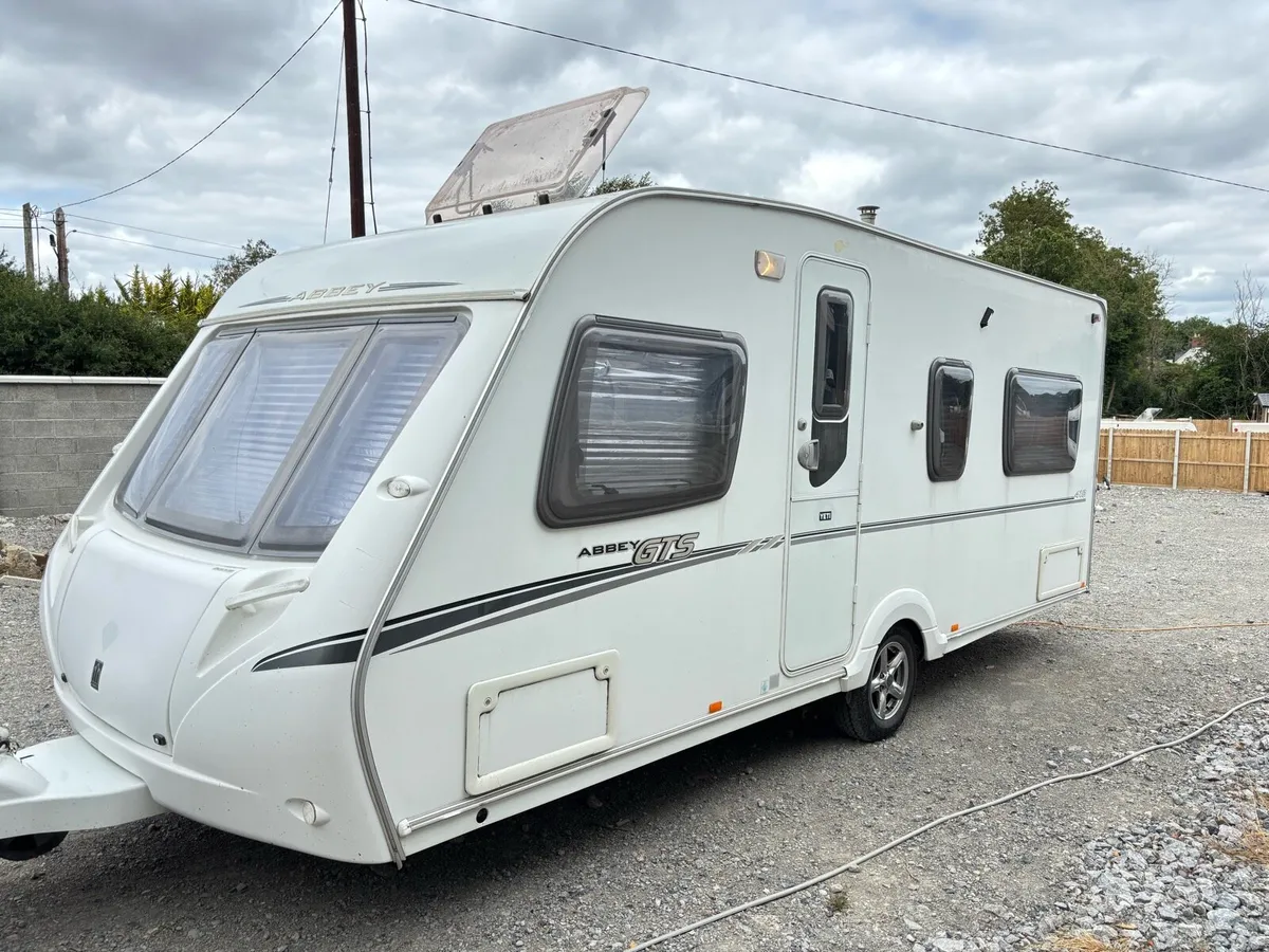 Abbey GTS fixed bed - Image 1