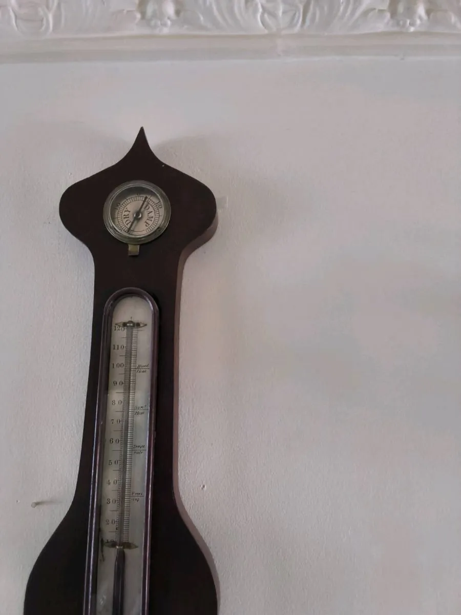 VINTAGE  BAROMETER. - Image 3