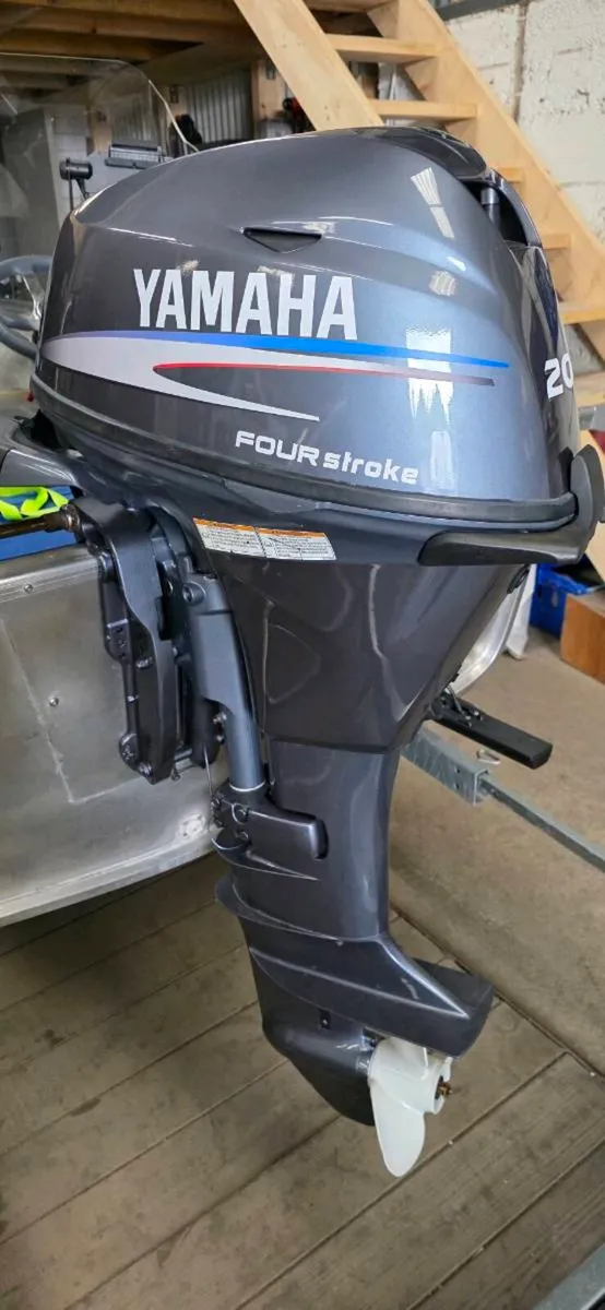 Yamaha 20 hp 4 stroke power tilt and trim - Image 2