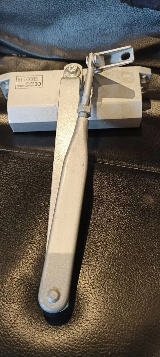 Door Closer - Image 3