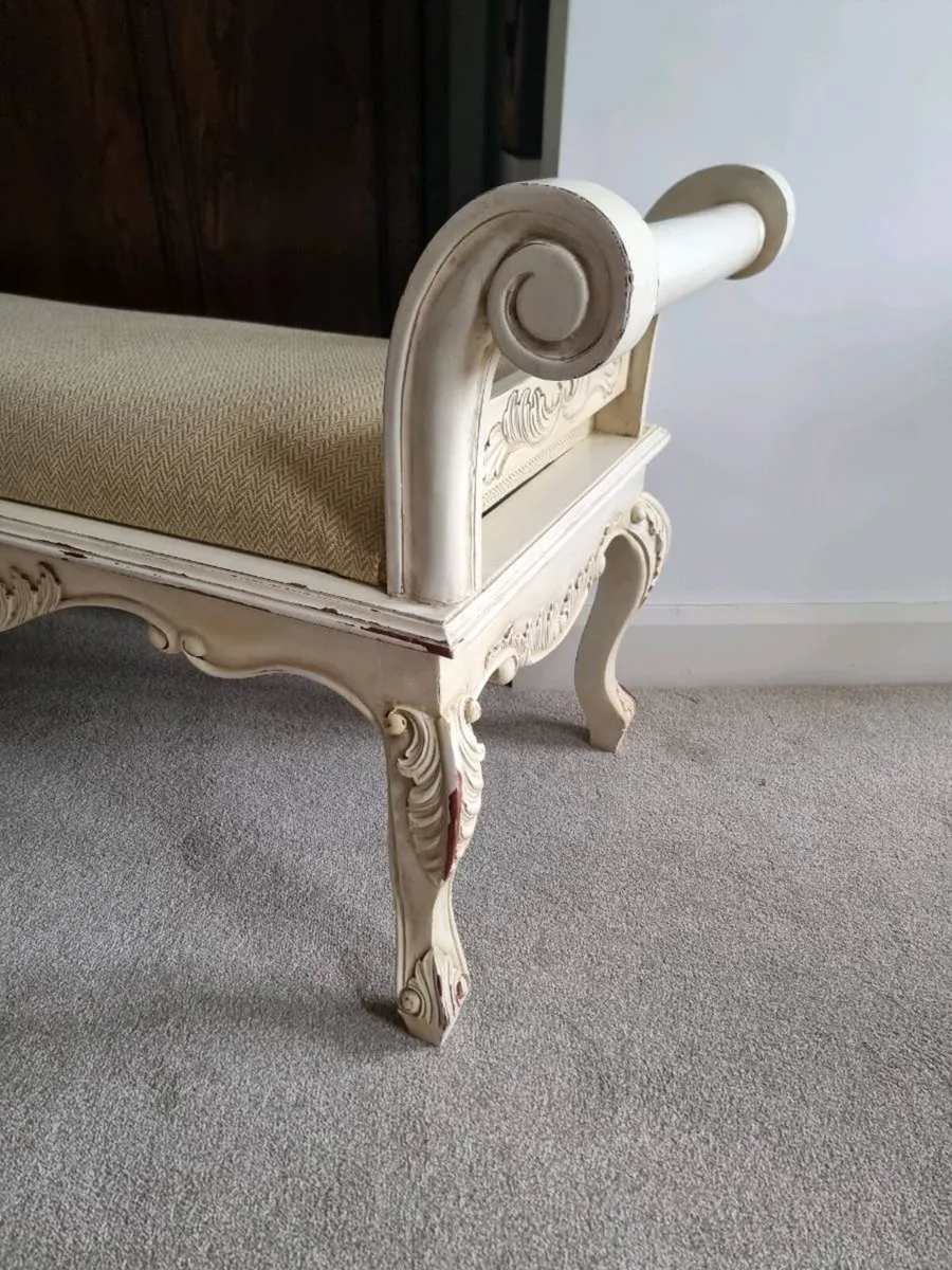 Stunning Carved Bench...€495 - Image 4