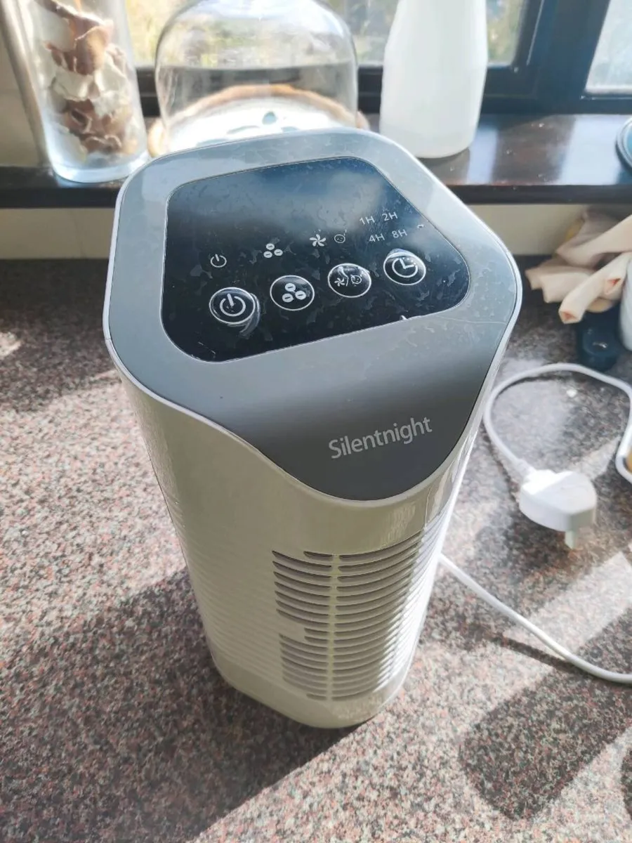 Air purifier - Image 1