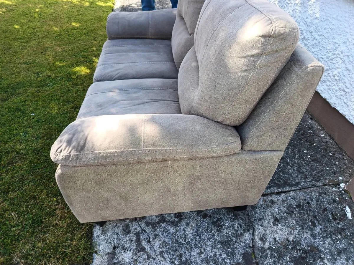 2 seater sofa - Image 2