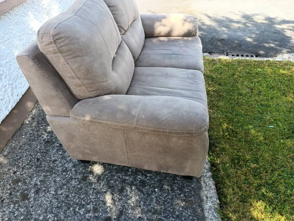 2 seater sofa - Image 3
