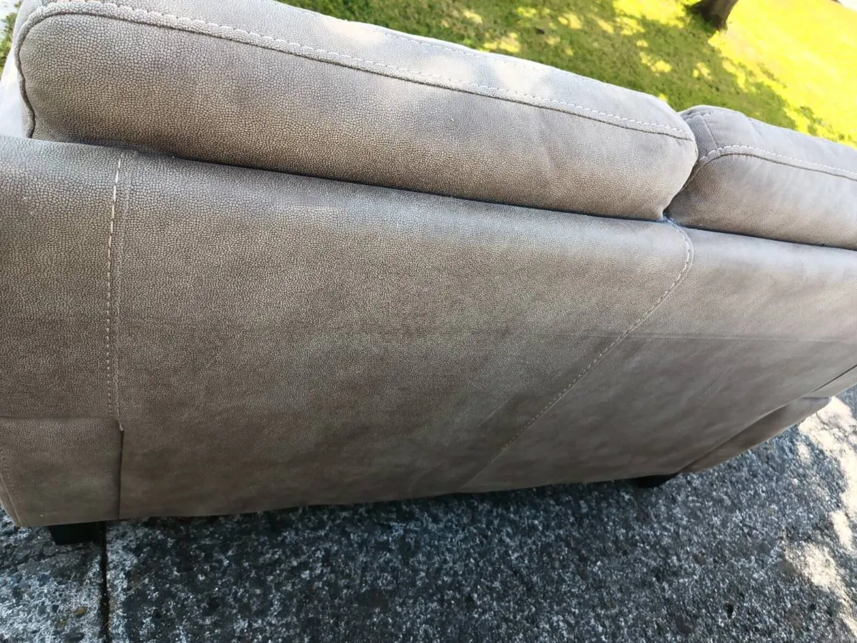 2 seater sofa - Image 4