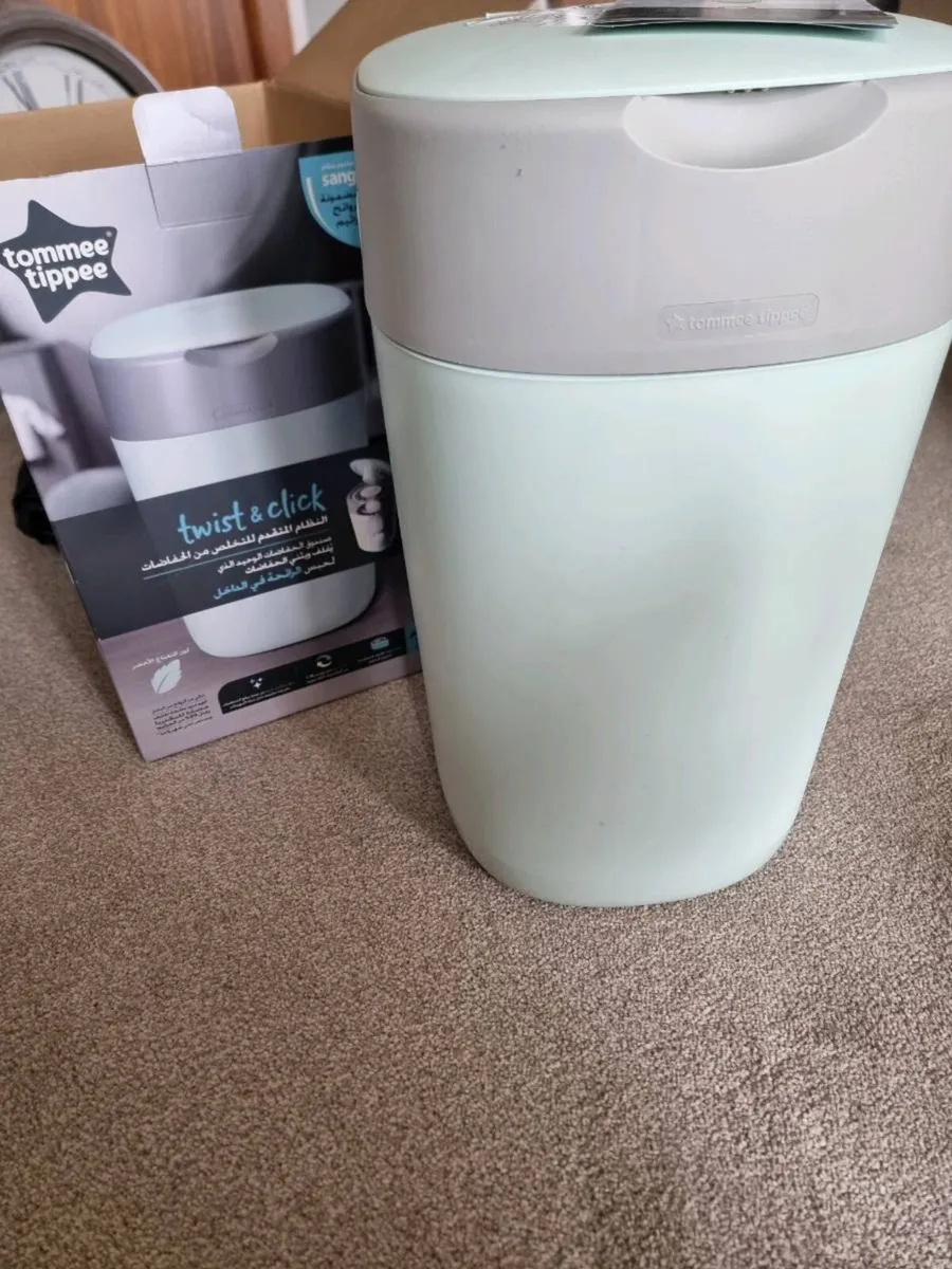 Tommee Tippee Twist & Click Disposal Bin