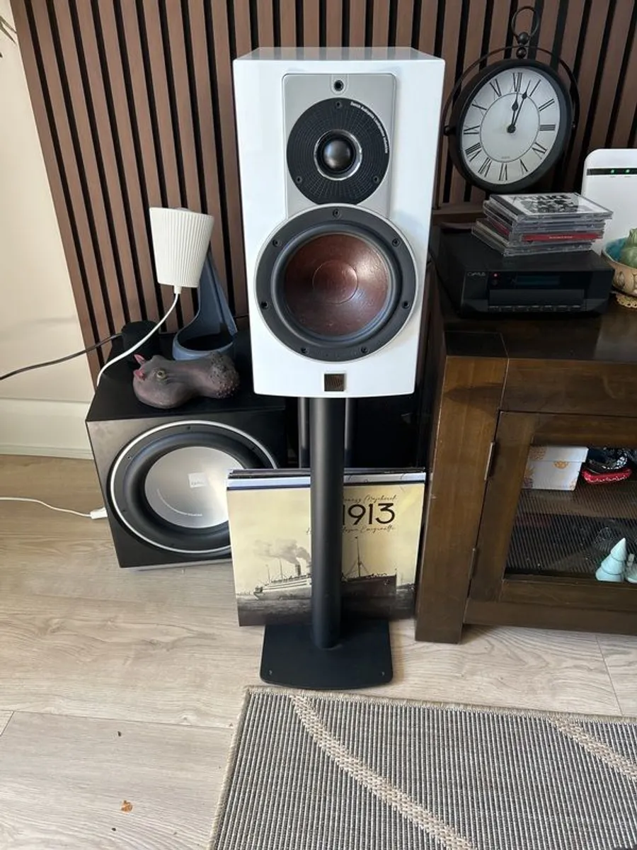DALI Rubicon 2 (White) + Stands - Image 2