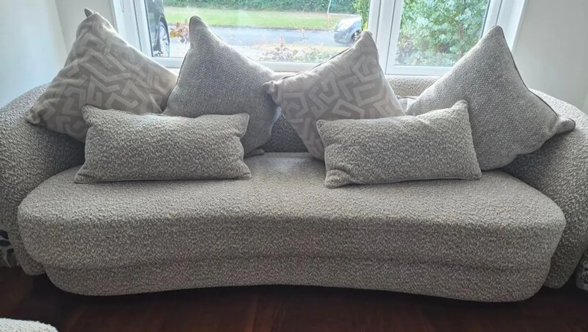 Sofa - Image 4