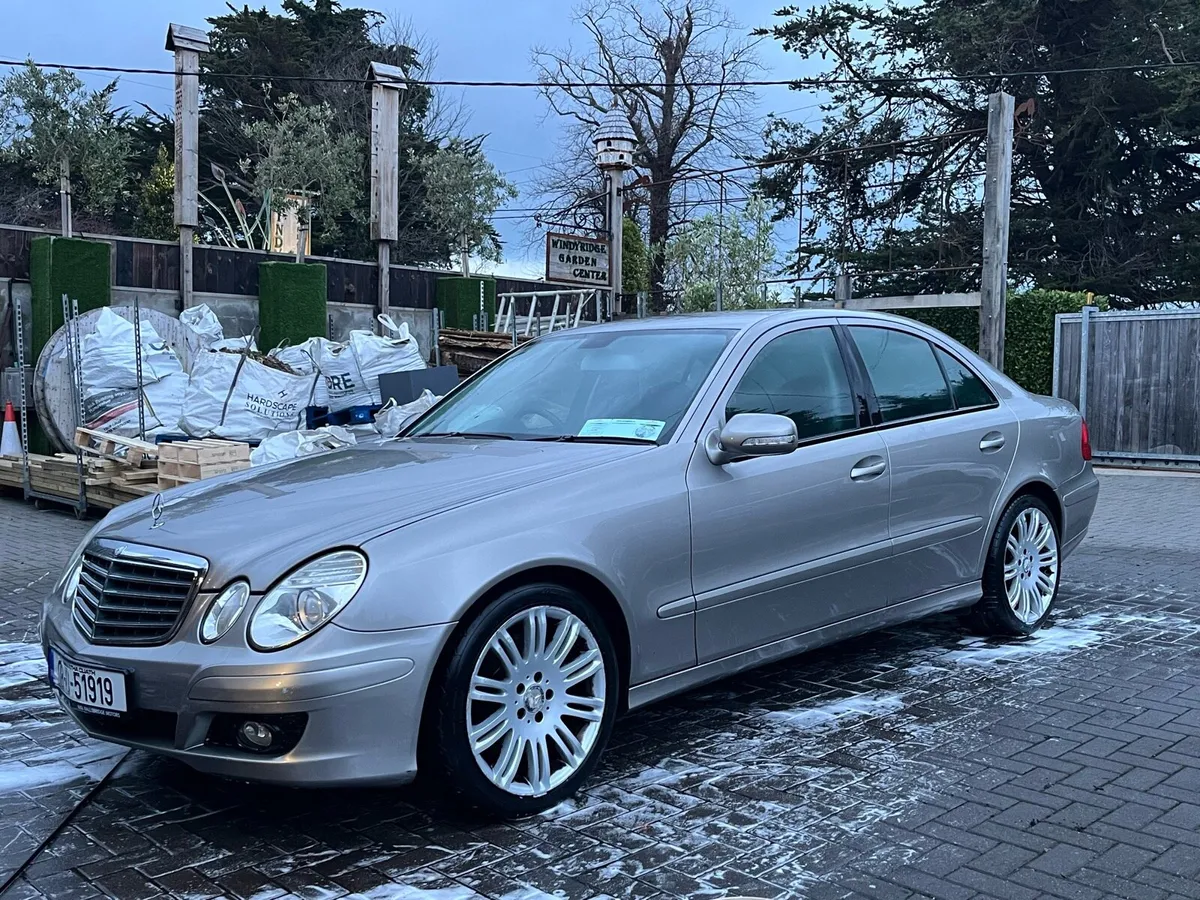 Mercedes Benz w211 - Image 1