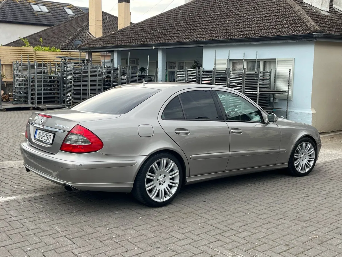 Mercedes Benz w211 - Image 4