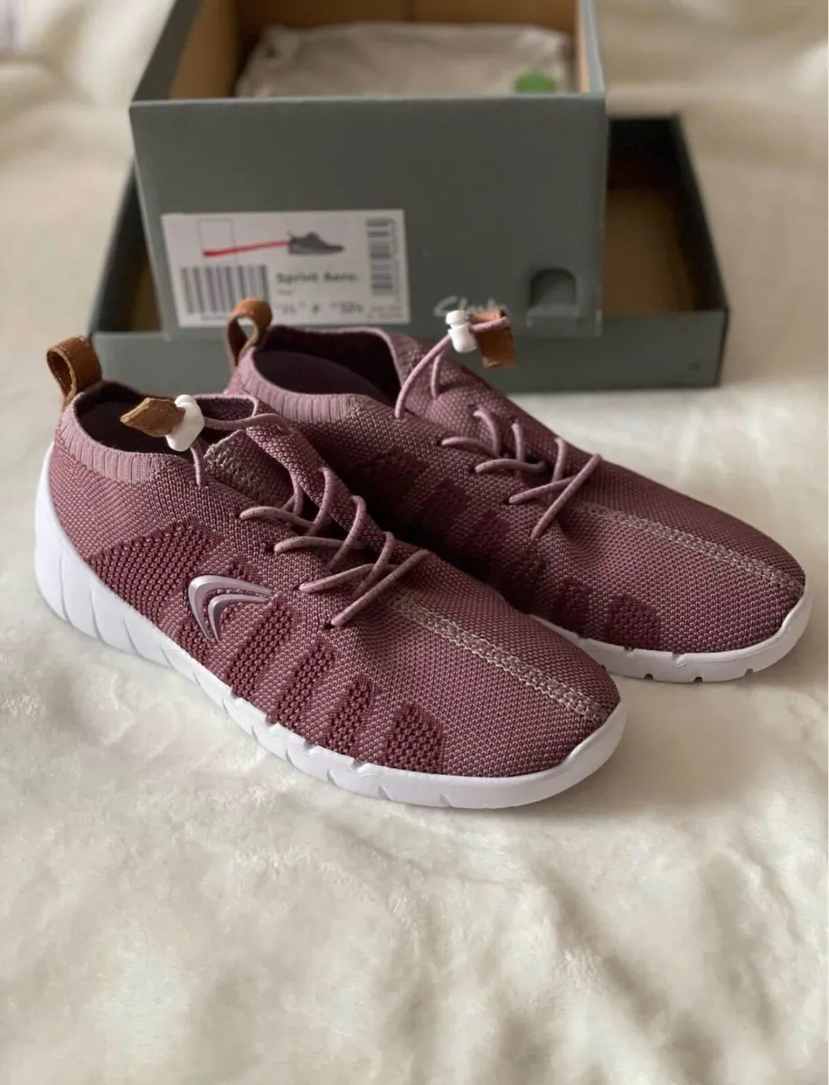 Clark shoes size 1.5 F (33.5) - Image 2