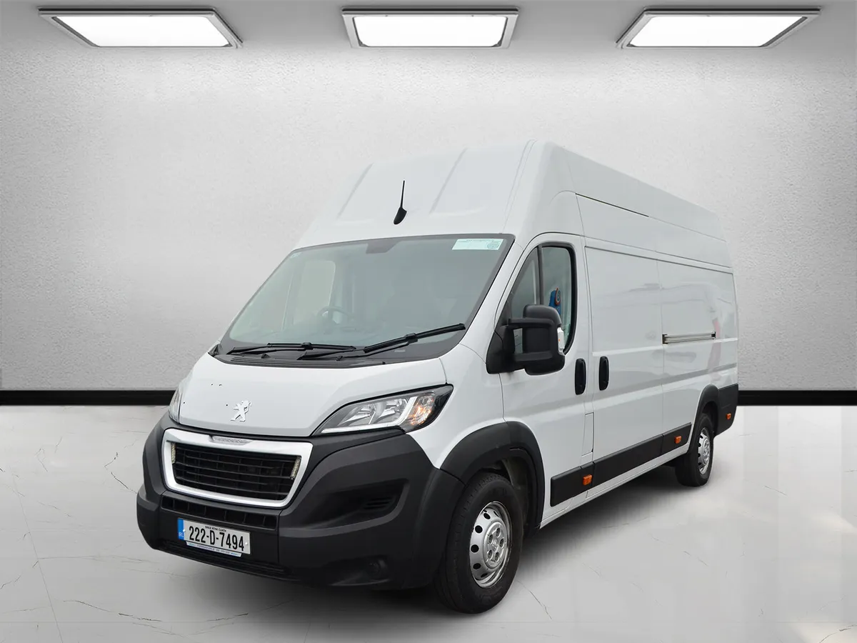 Peugeot Boxer L4 H3 tiny kms - Image 3