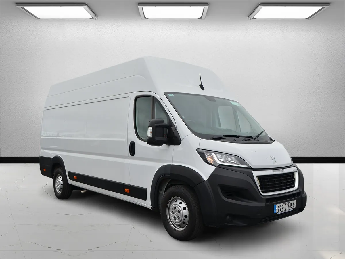 Peugeot Boxer L4 H3 tiny kms - Image 1